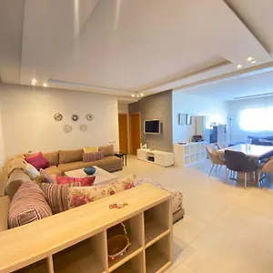 Superbe Ensoleillé Fibreo+netflix+parking Appartement